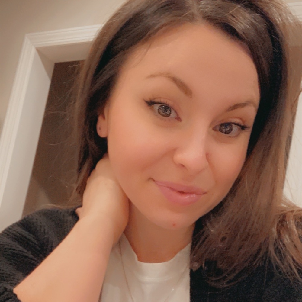 Meet your Posher, Laura